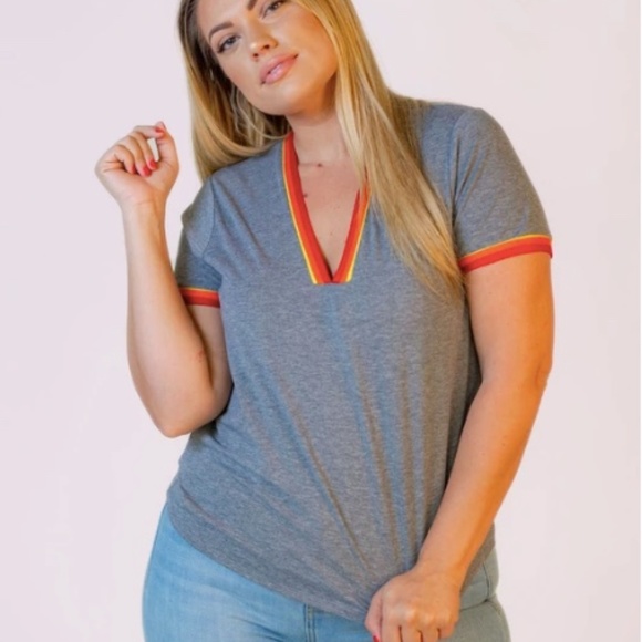 RETRO V NECK TOP - Picture 1 of 1